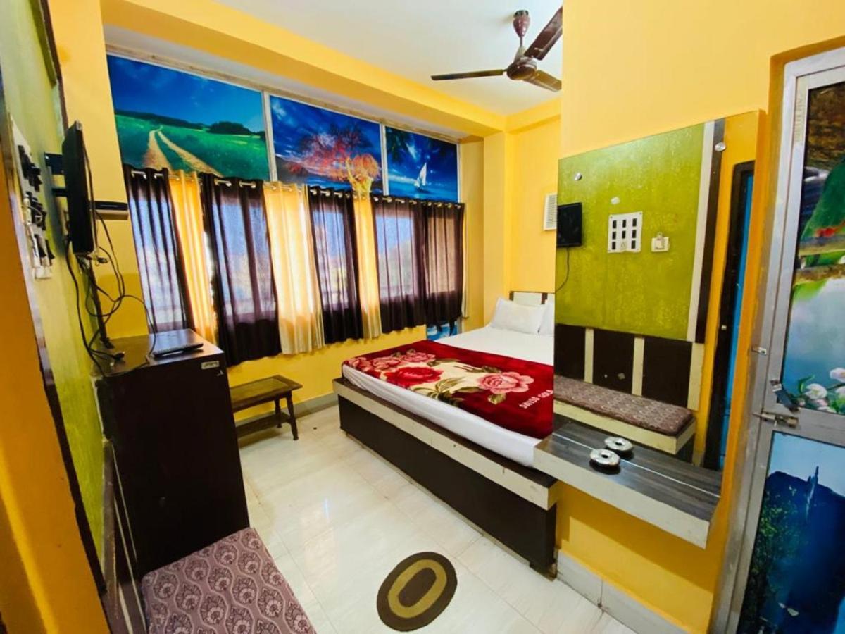 Staymaker Hotel Prerana Тарапит Екстериор снимка