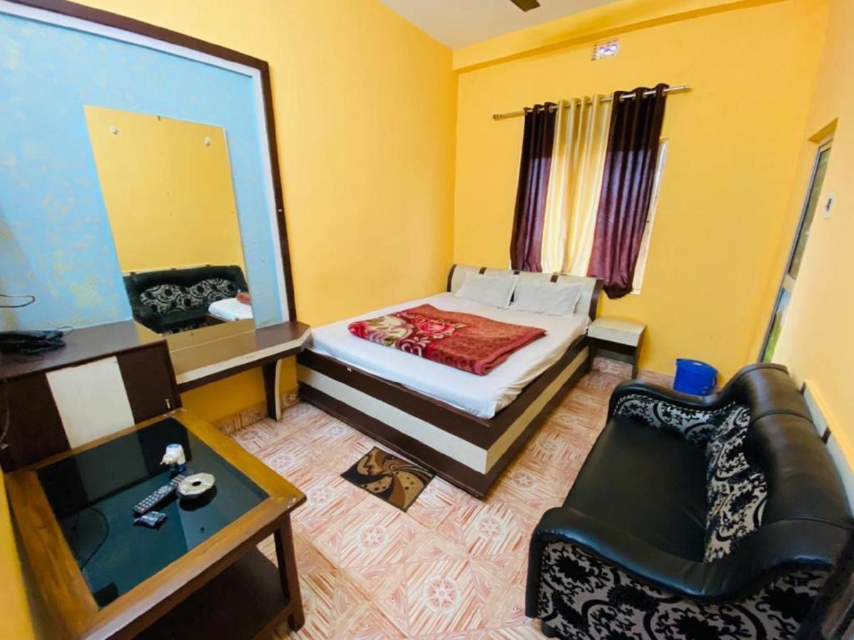 Staymaker Hotel Prerana Тарапит Екстериор снимка