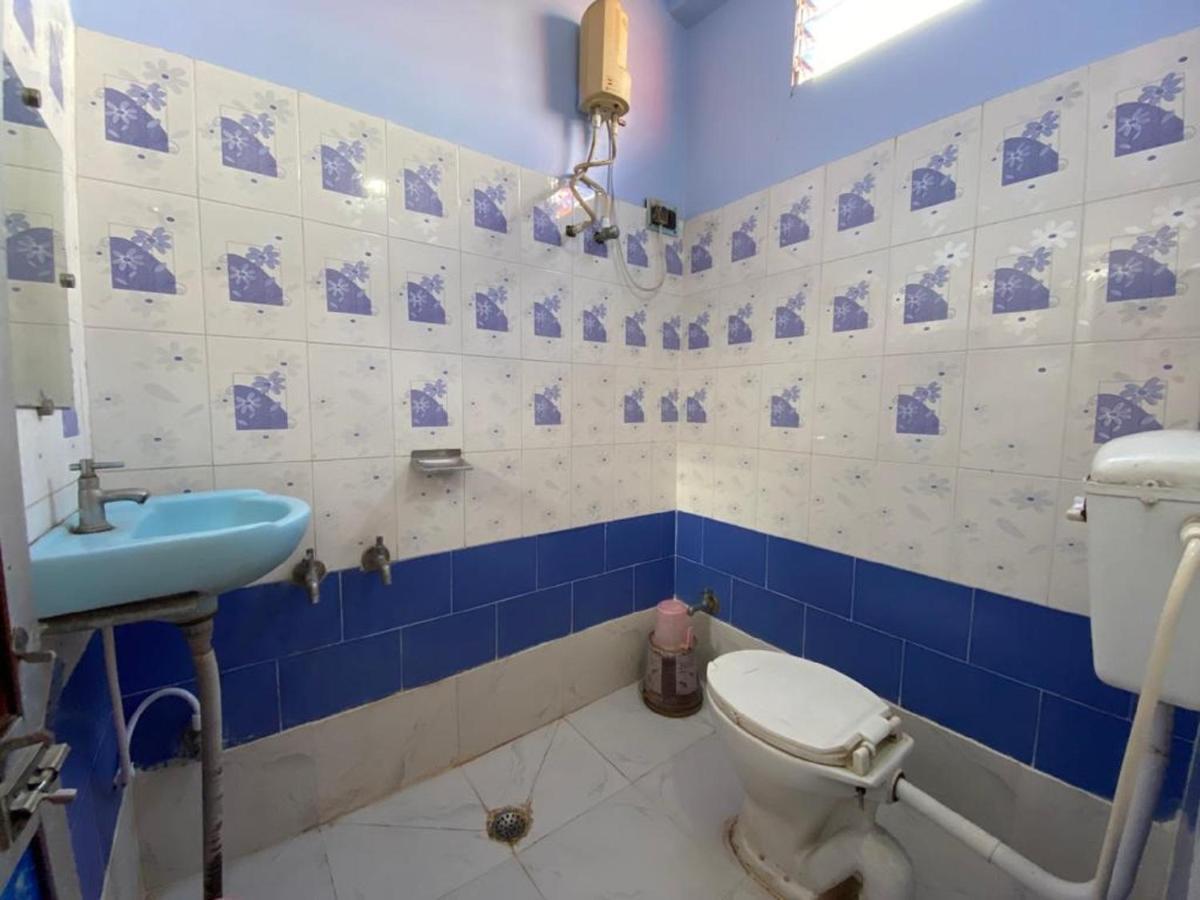 Staymaker Hotel Prerana Тарапит Екстериор снимка